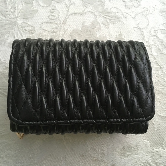 Phil Firenze Handbags - Black multi-use wallet made in Italy.  Padded basketweave pattern.